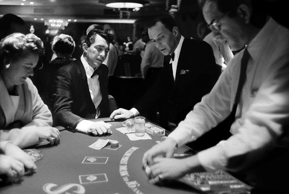 HHpoker官方下载地址 - 专业德扑平台